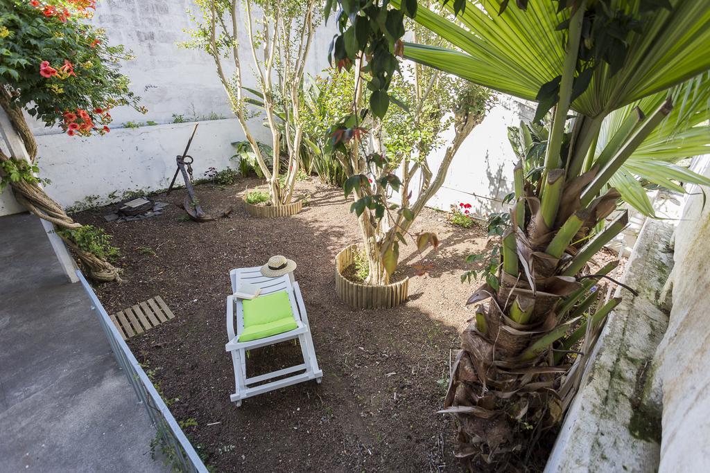 Family House Garden Villa Ponta Delgada Rum bild